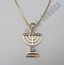 שרשרת מנורה עם אבנים, צבע זהב.