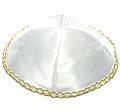 Kippa satin blanc - pourtour or