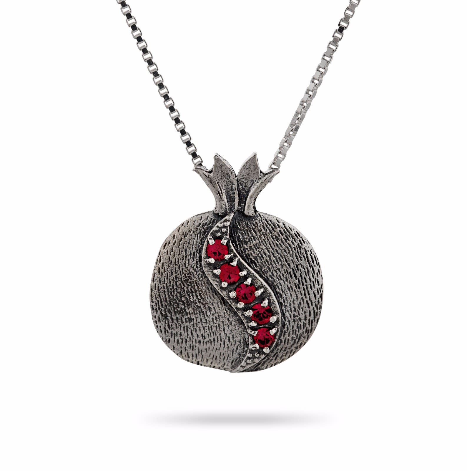 שרשרת ותליון רימון אבני חן אדומות והאות "הא" - כסף