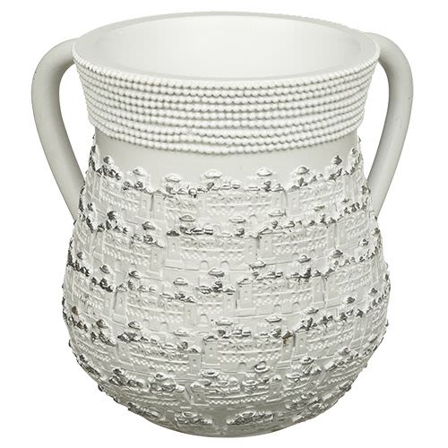 נטלה מהודרת מפוליריזן